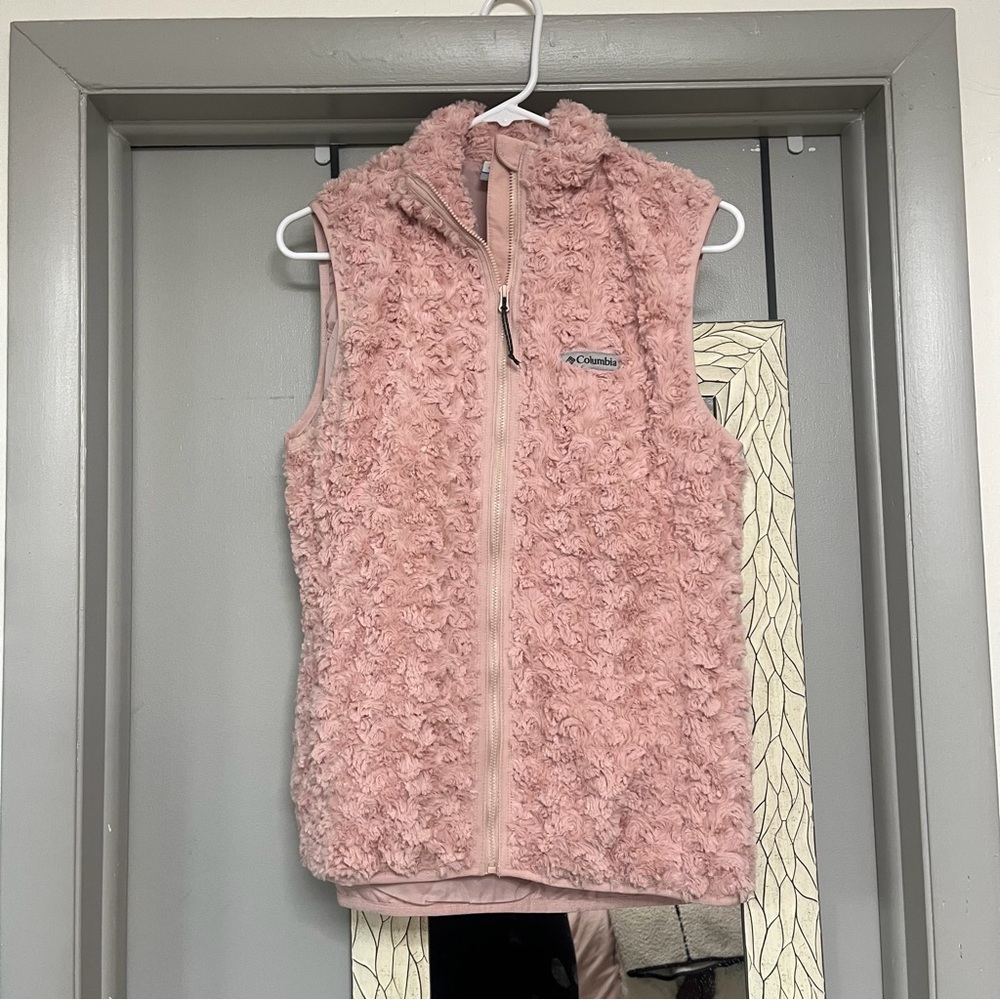 Columbia pink ultra-soft comfy vest